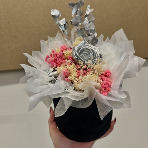 Crna anđeoska cvjetna kutija