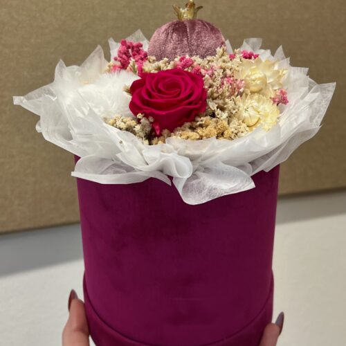 Plišana kutija s ružom